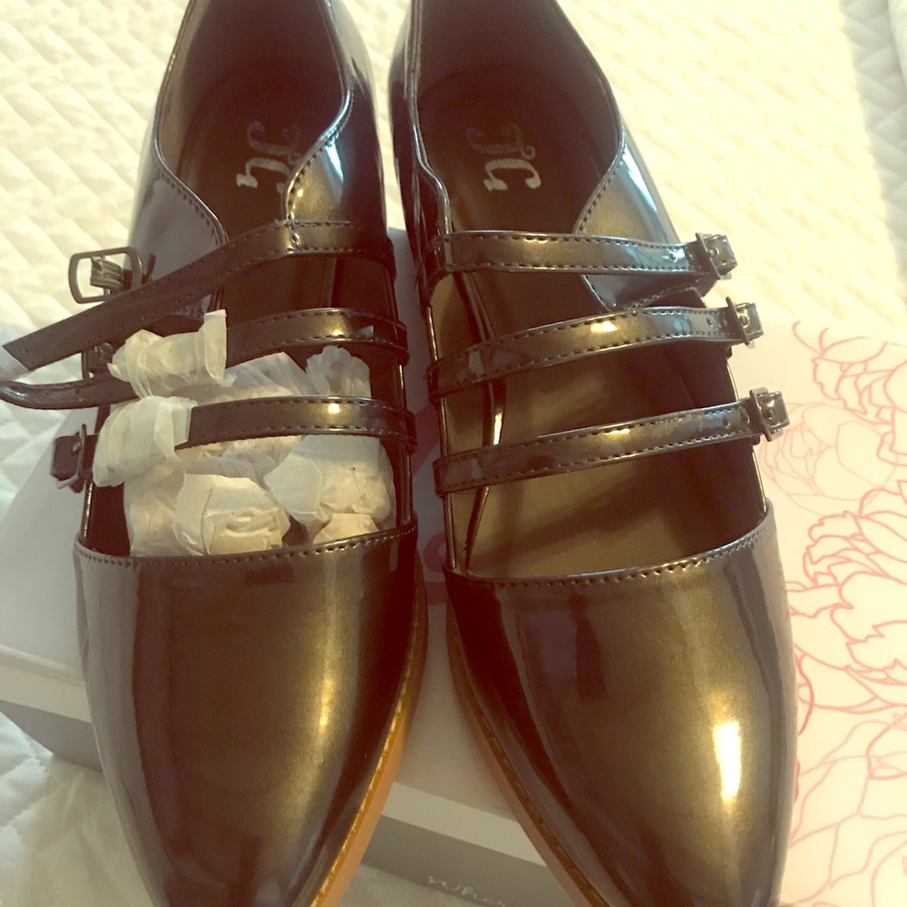 Pewter MaryJanes!